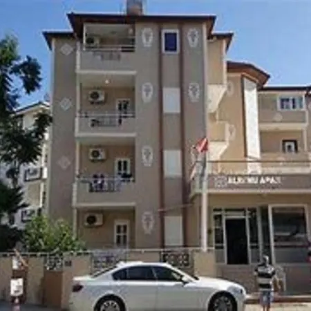 Front Close To Centre Of With Desire Sleeps Up To 4 Apartamento Side